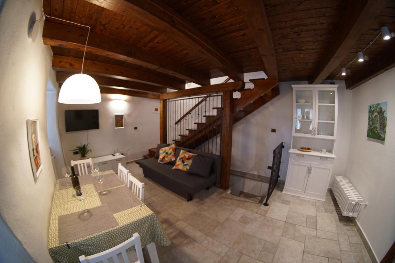 Casa Vacanze Alenka Borgo Grotta Gigante 외부 사진