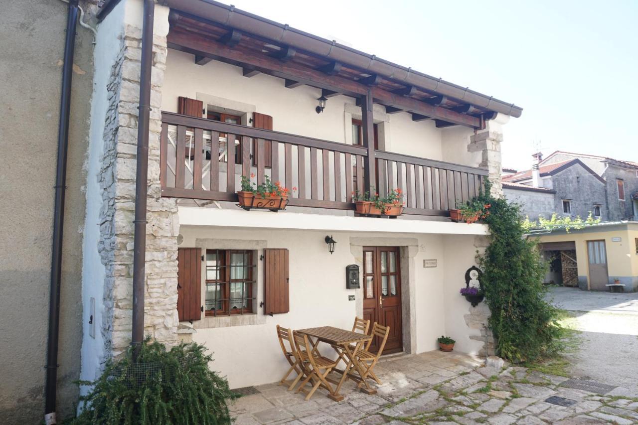 Casa Vacanze Alenka Borgo Grotta Gigante 외부 사진